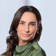 Claudia Lustig-Härle. Ihre Ansprechpartnerin für die Barmenia Versicherung in Stuttgart.