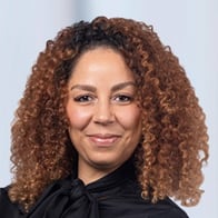 Amal Emanetoglu. Ihre Ansprechpartnerin für die Barmenia Versicherung in Duisburg.