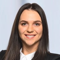 Alexandra Iancu. Ihre Ansprechpartnerin für die Barmenia Versicherung in Karlsruhe.