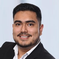 Elvis Campuzano. Ihr Ansprechpartner für die Barmenia Versicherung in Hamburg.