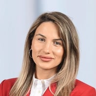 Catalina Matei-Argeseanu. Ihre Ansprechpartnerin für die Barmenia Versicherung in Karlsruhe.