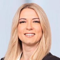 Sabrina Schäffner. Ihre Ansprechpartnerin für die Barmenia Versicherung in Karlsruhe.