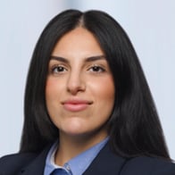 Dea Tofik. Ihre Ansprechpartnerin für die Barmenia Versicherung in Essen.