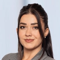 Valbona Pepa. Ihre Ansprechpartnerin für die Barmenia Versicherung in Bremen.