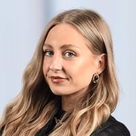 Julia Sutormina. Ihre Ansprechpartnerin für die Barmenia Versicherung in Karlsruhe.