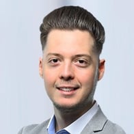 Gian Luca Cau. Ihr Ansprechpartner für die Finanz-Impact in Köln.