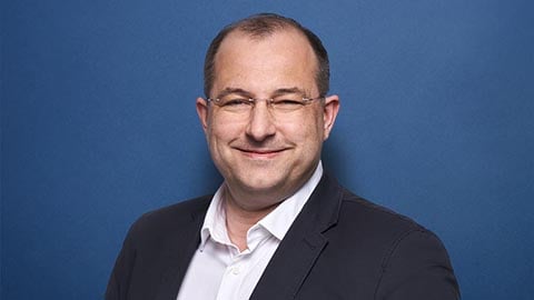 Hauptvertreter Nikola Novakovic