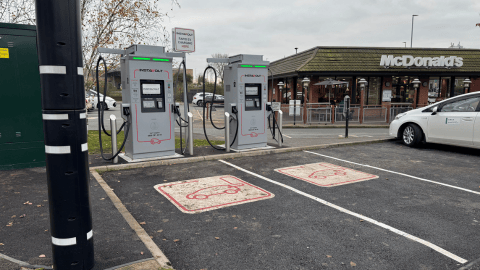 This InstaVolt site features 2 ultra rapid chargers (160kW), providing fast and efficient EV charging. Located on Macon Way, it’s next to Bristol Street Motors Vauxhall and Tesco Esso Express, with nearby options including McDonald’s, B&Q Crewe, and Crewe train station. Also a short distance from Crewe Arms Hotel and Belvilla Modern Crewe City Centre Lifestyle, it’s perfect for drivers on the move.
