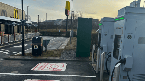InstaVolt EV chargers near McDonald’s Monifieth, with access to Monifieth Beach, Tesco Superstore, and Dobbies Garden Centre.