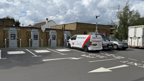 EV charging at InstaVolt ultra rapid chargers at McDonald’s New Eltham on Eltham Hill, close to the A210 and A205, with nearby landmarks including Sutcliffe Park and Tesco Esso Express.