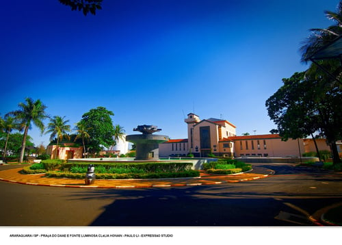 Praça do DAAE e Fonte Luminosa Clélia Honain - Araraquara / SP