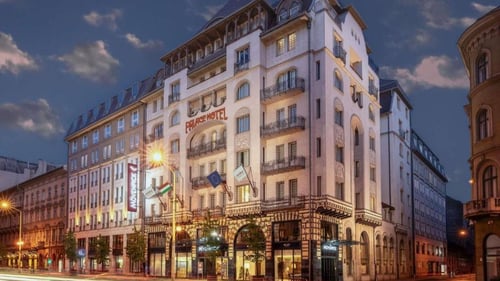 The Mövenpick Hotel Budapest Centre is a 4 star hotel close to the business centres and major cultural attractions of Budapest. Business travellers will find coplimentary WiFi internet and seven meeting rooms at their disposal.