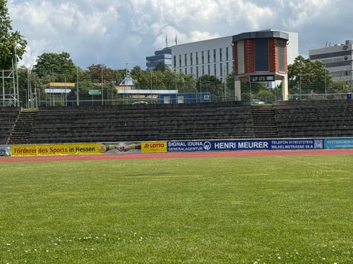 SIGNAL IDUNA Versicherung HENRI MEURER